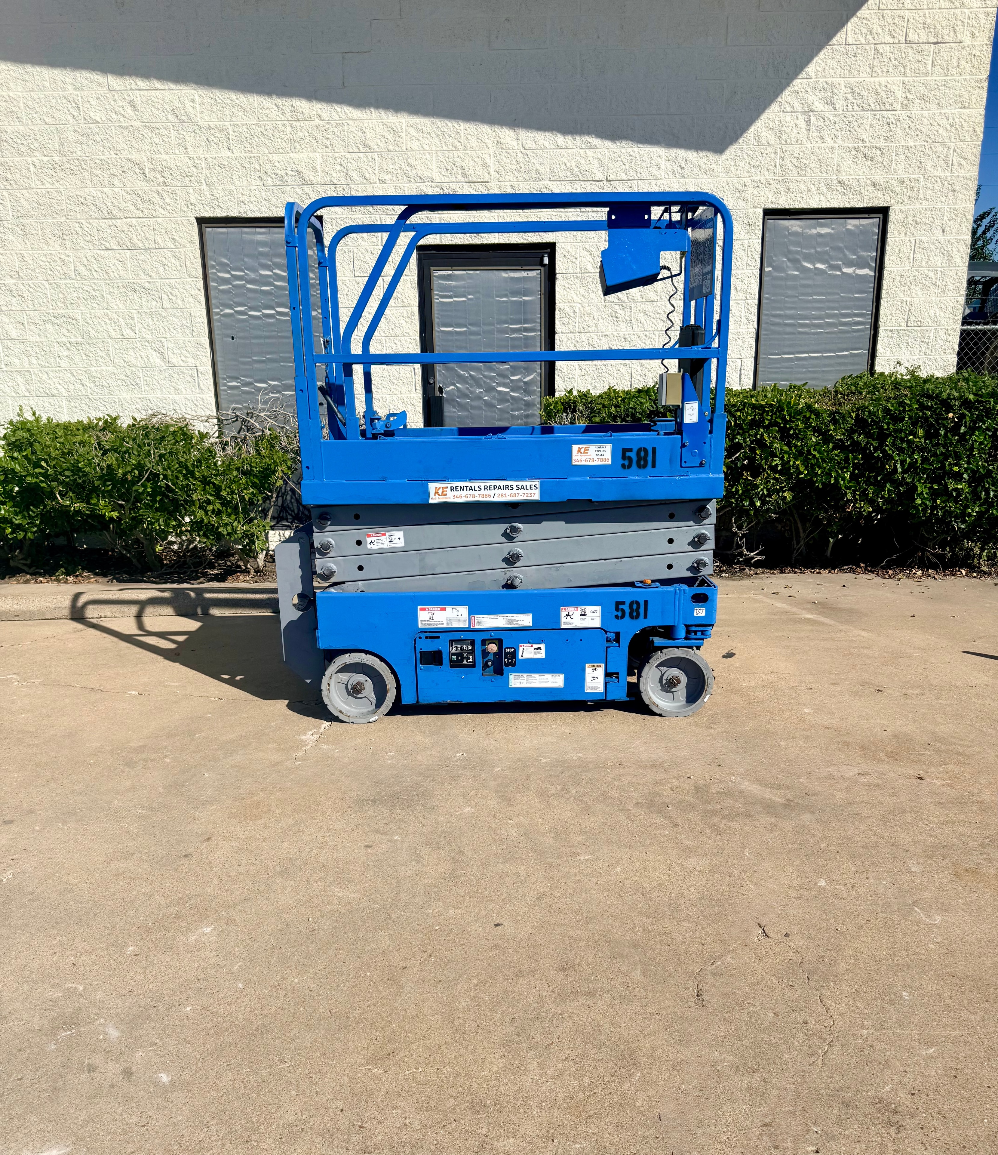 GENIE GS-1930 SCISSOR LIFT 8