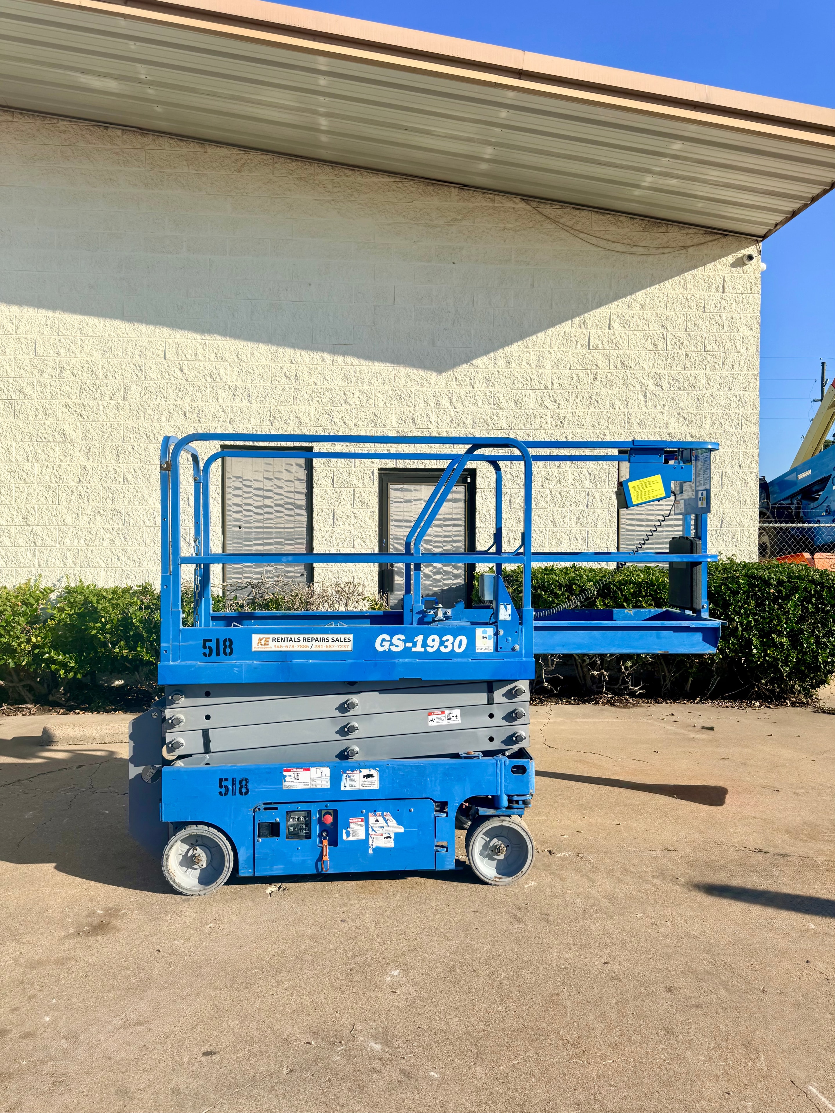 GENIE GS-1930 SCISSOR LIFT 2