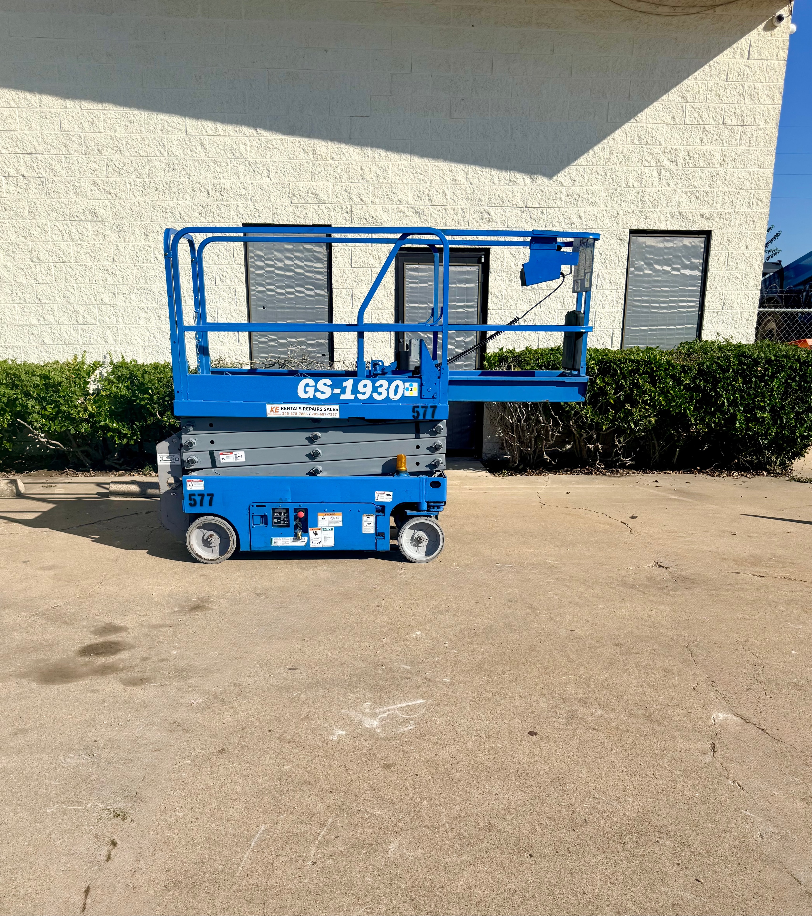 GENIE GS-1930 SCISSOR LIFT 2