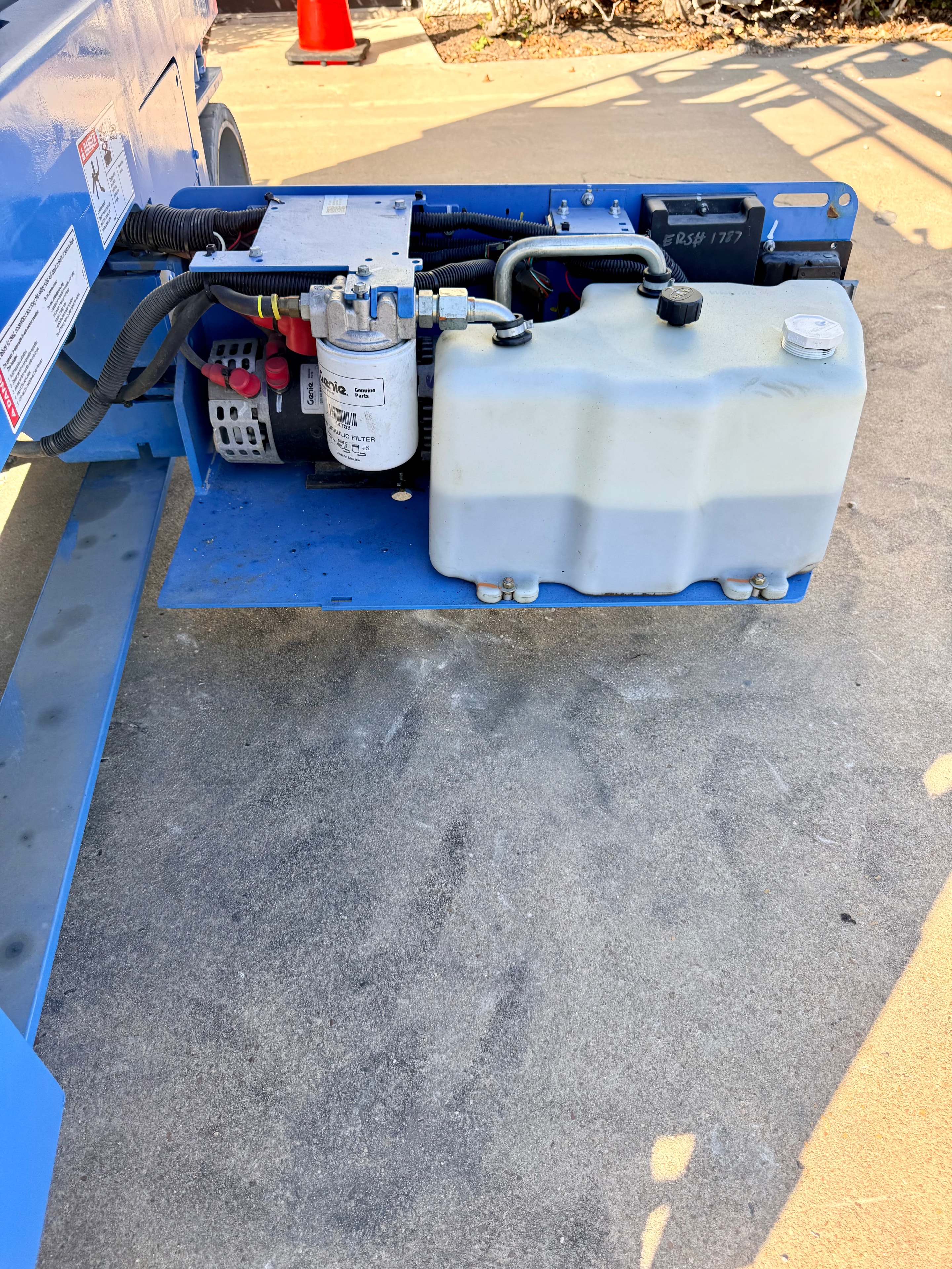 GENIE GS2632 SCISSOR LIFT 4