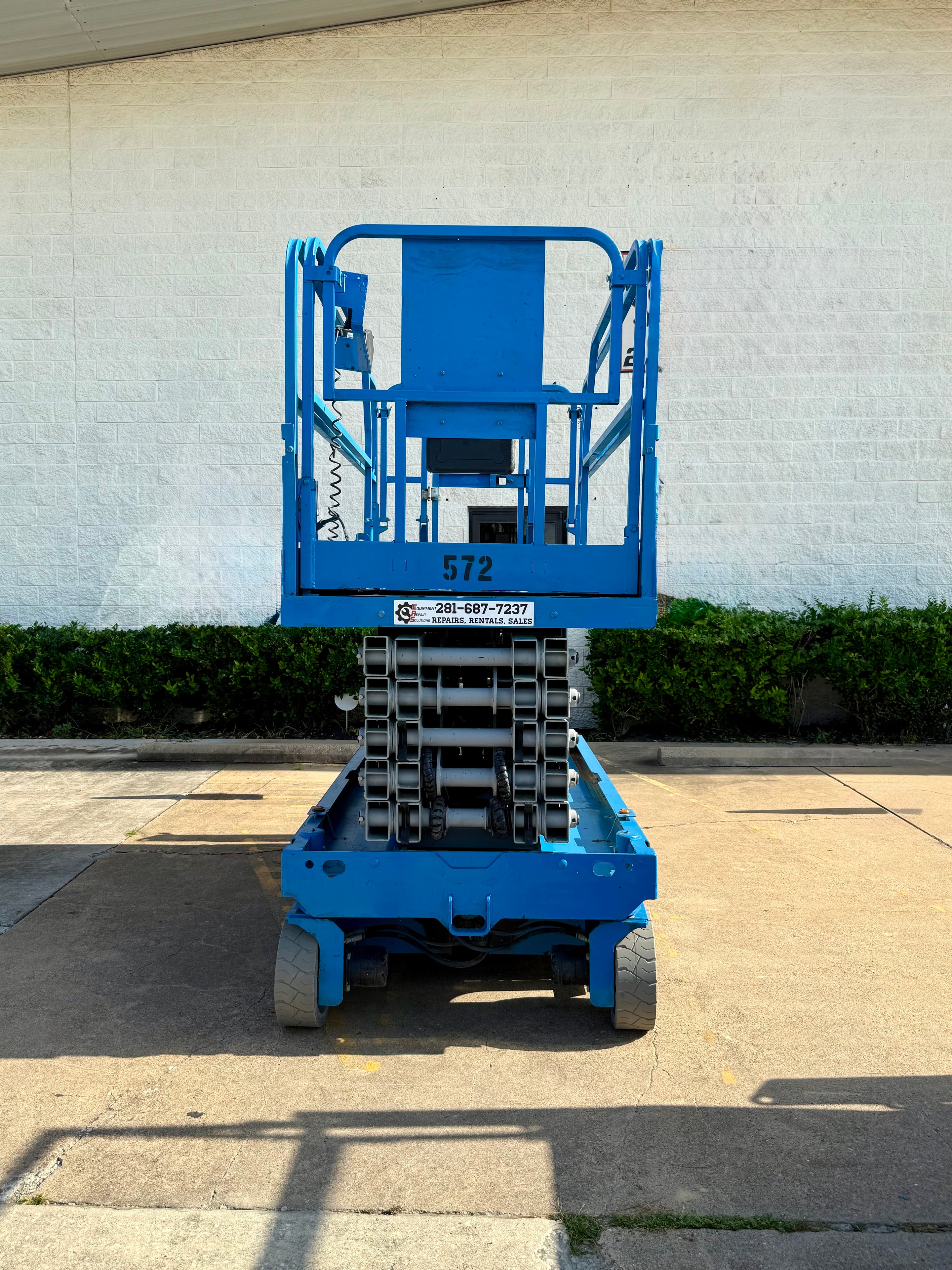GENIE GS-4047 SCISSOR LIFT 4