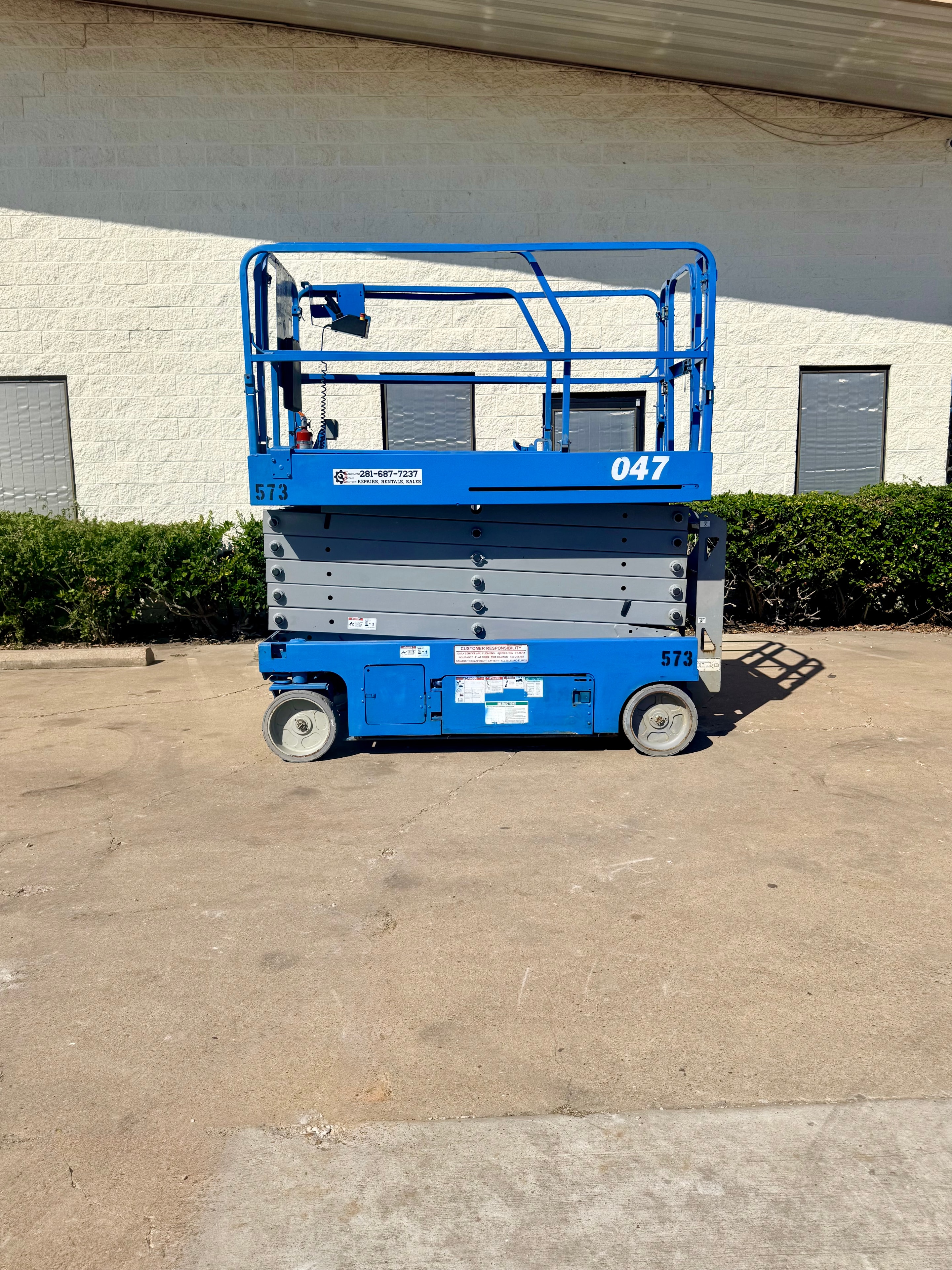 GENIE GS-4047 SCISSOR LIFT 4