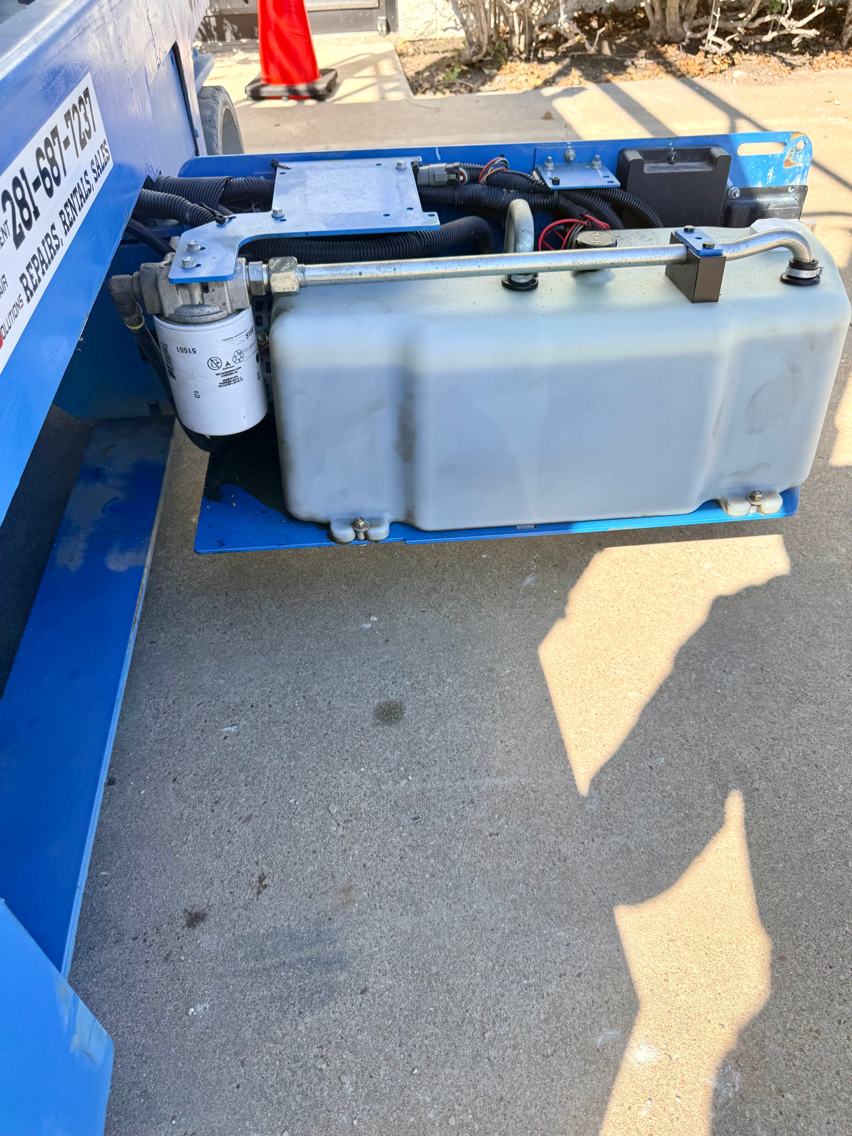 GENIE GS-4047 SCISSOR LIFT 7